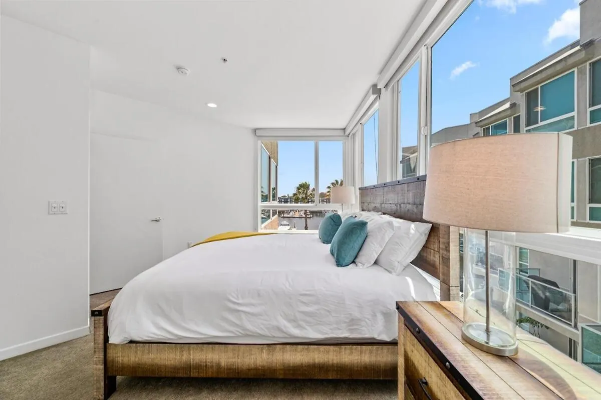 Apartment The Pearl - Penthouse Marina View Private Rooftop Los Angeles United States