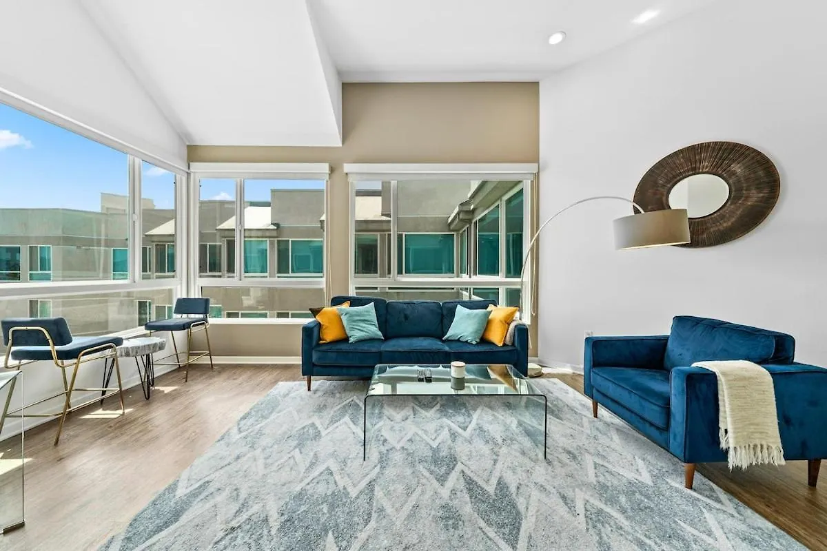 The Pearl - Penthouse Marina View Private Rooftop location